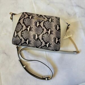 #19 NWT ALDO Etiraseann Handbag in Snakeskin/Cream